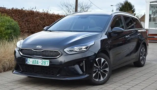 Kia Ceed SW / cee'd SW 1.6 PHEV* Camera*CarPlay*370€ PAR MOIS