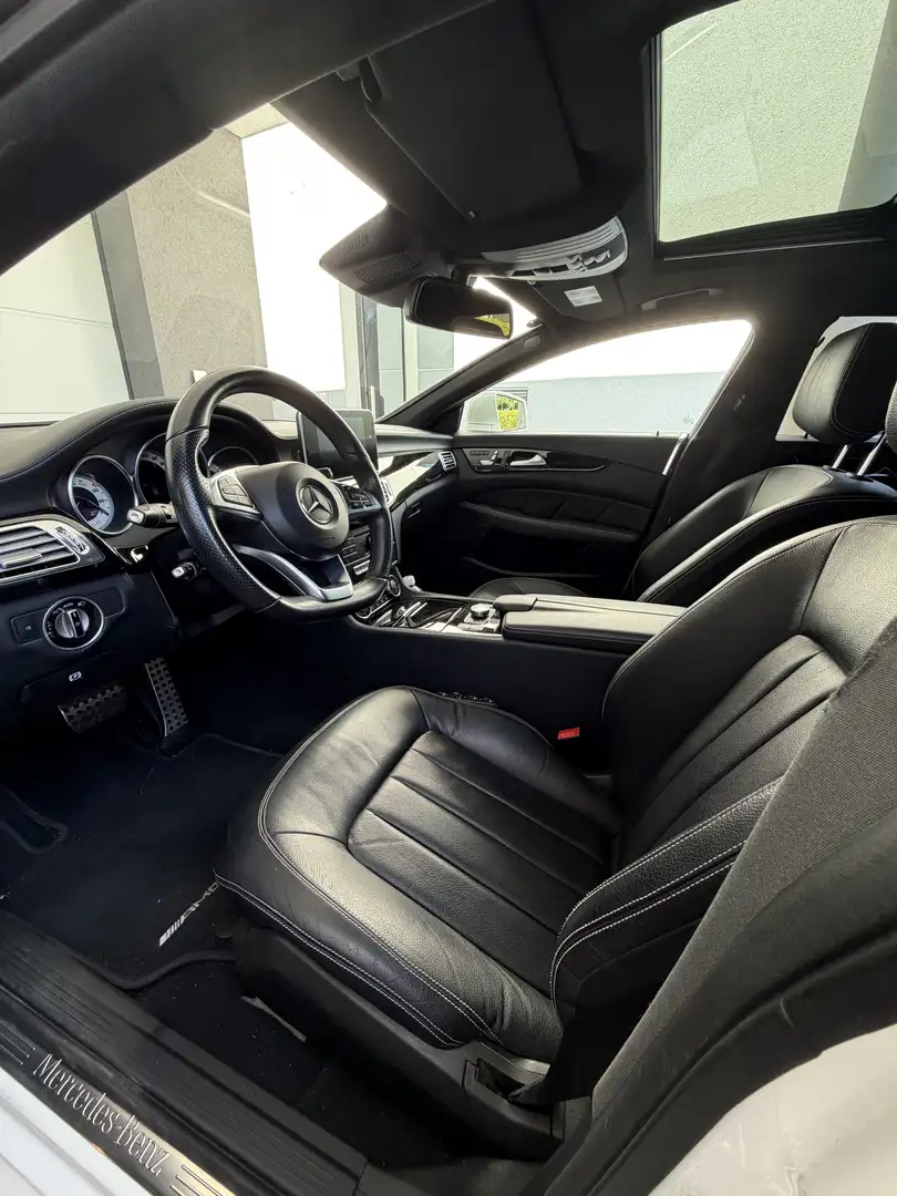 Mercedes-Benz CLS 350 CLS 350 BlueTec / d 4Matic (218.994) Weiß - 1