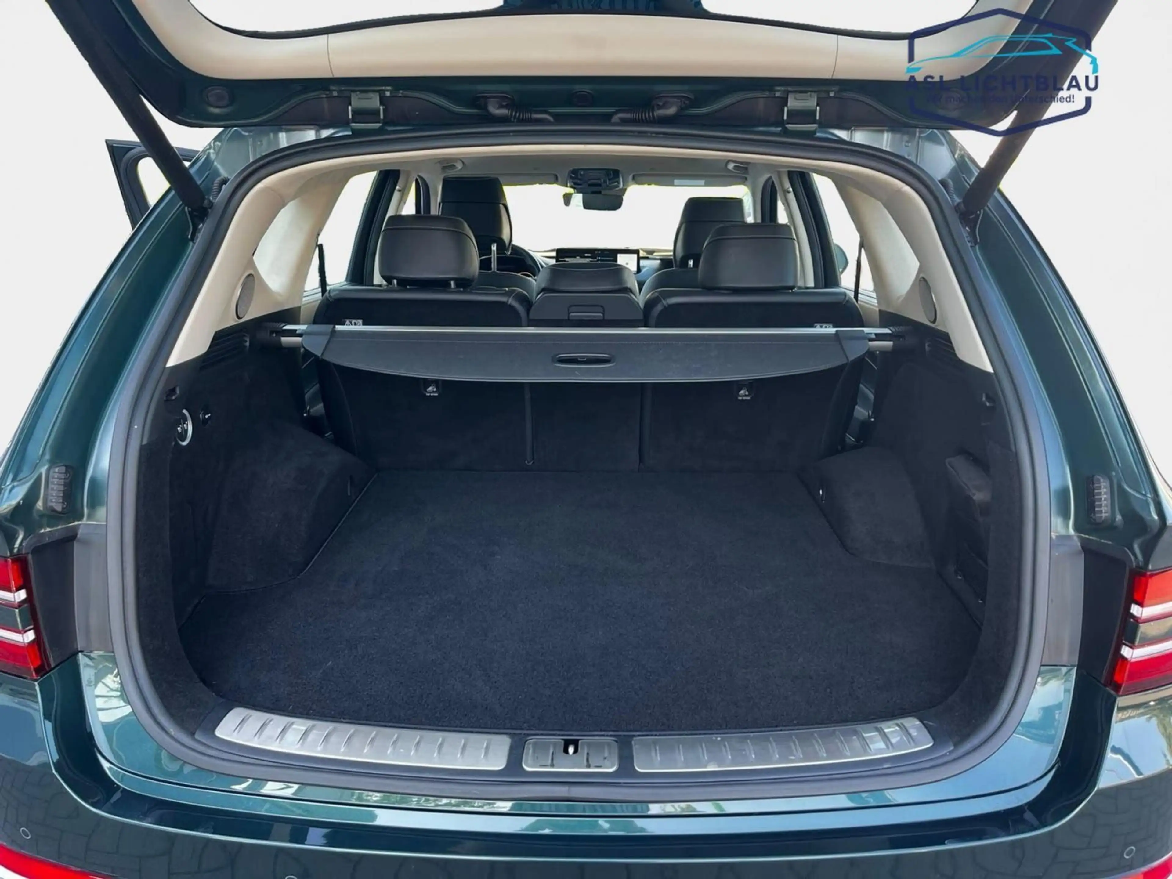 Genesis GV80 3.0 D Luxury AWD Innovati on Pack & Comfo... — photo 16