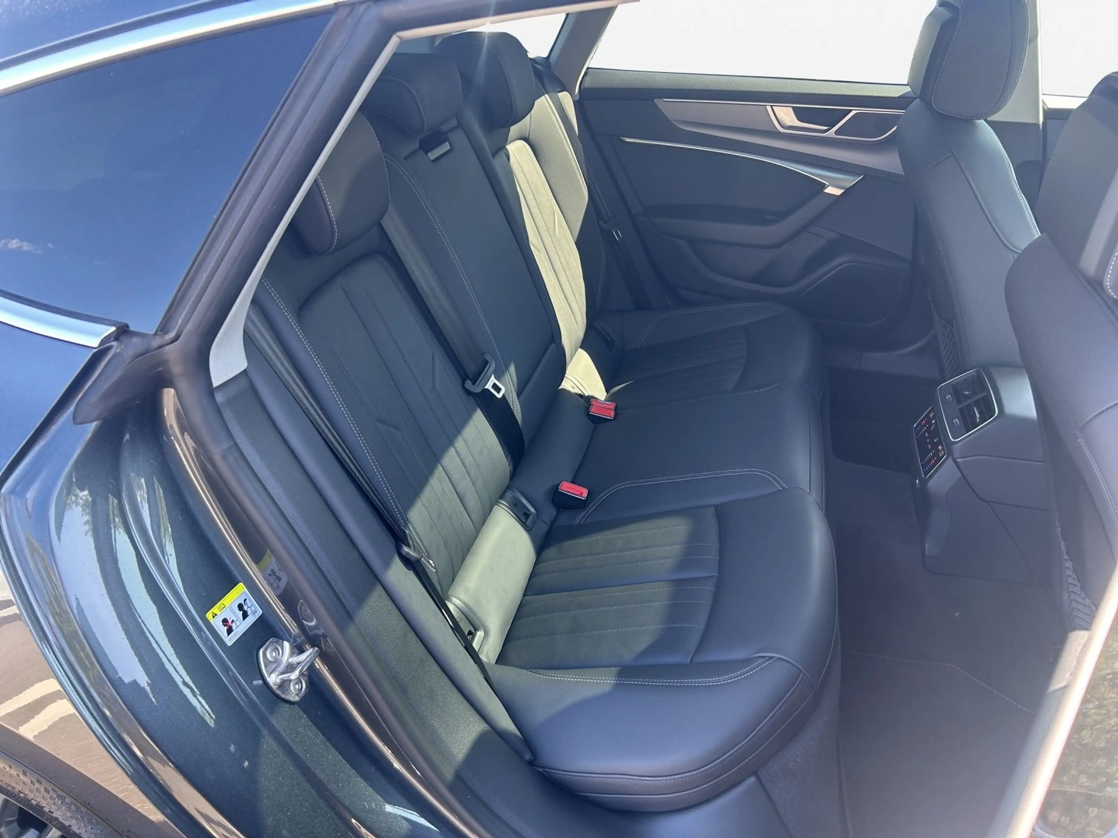 Audi A7 45 TFSI QUATT S LINE *PANO*NAV*HUD* — photo 15