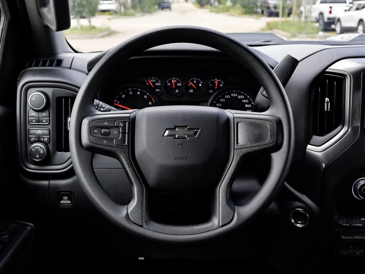 Chevrolet Silverado 1500 photo Chevrolet Silverado 1500