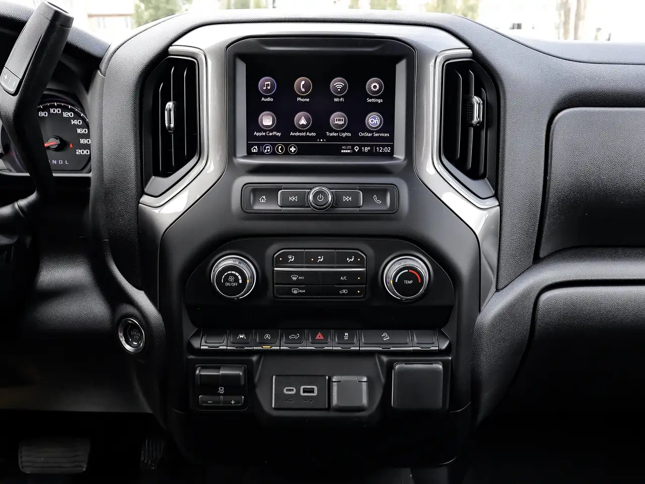 Chevrolet Silverado 1500 photo Chevrolet Silverado 1500