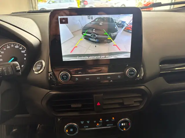 Ford EcoSport view 9