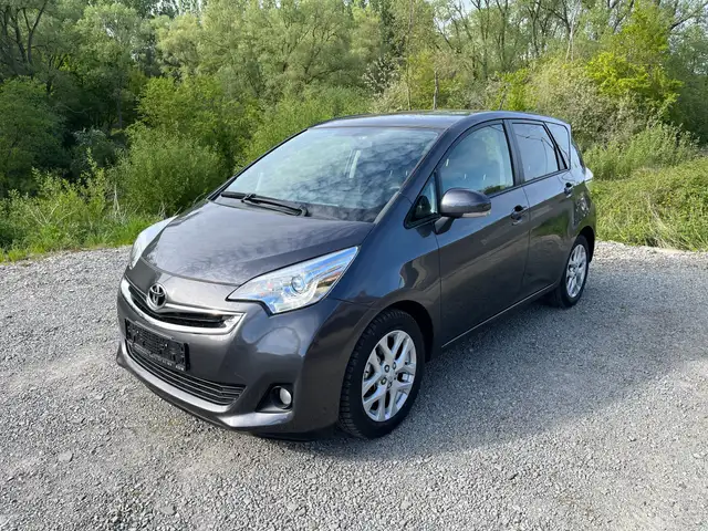 Toyota Verso-S 1.33 VVT-i Skyview 99PK 2016 slechts 51.820 KM !