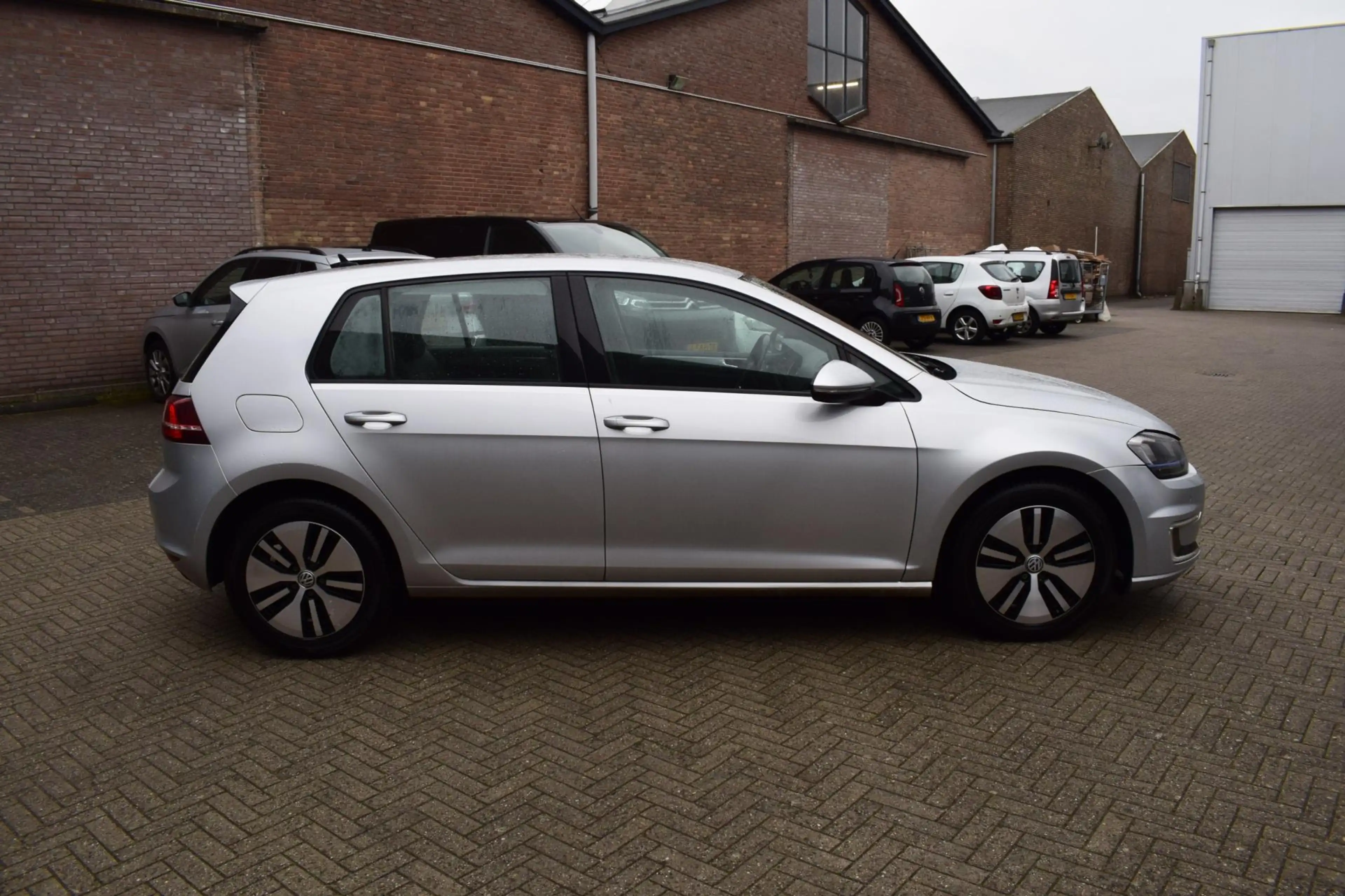 Volkswagen e-Golf 12 mnd GARANTIE StoelVW Carplay Navi Clima CruieC — photo 4
