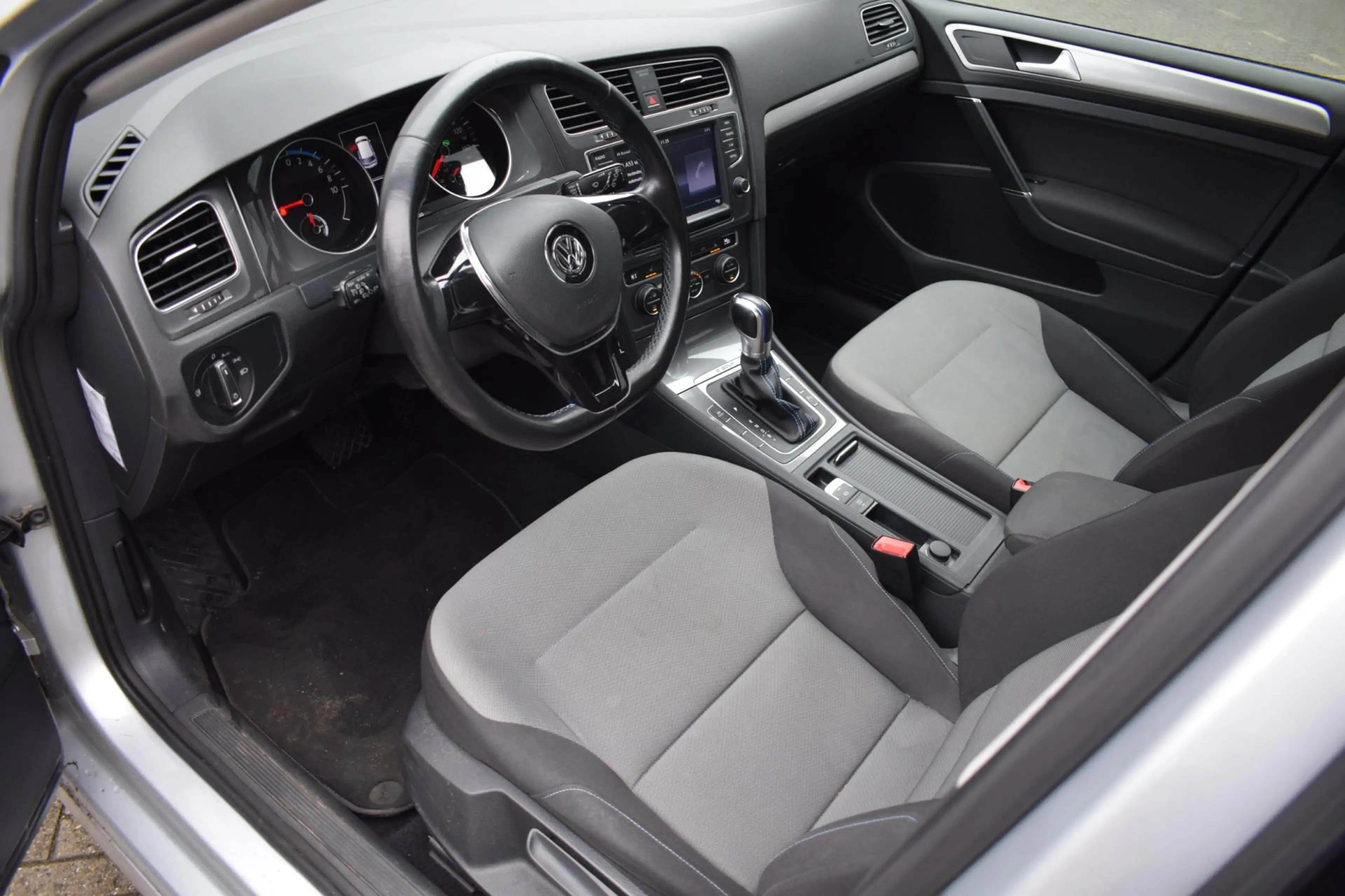 Volkswagen e-Golf 12 mnd GARANTIE StoelVW Carplay Navi Clima CruieC — photo 6