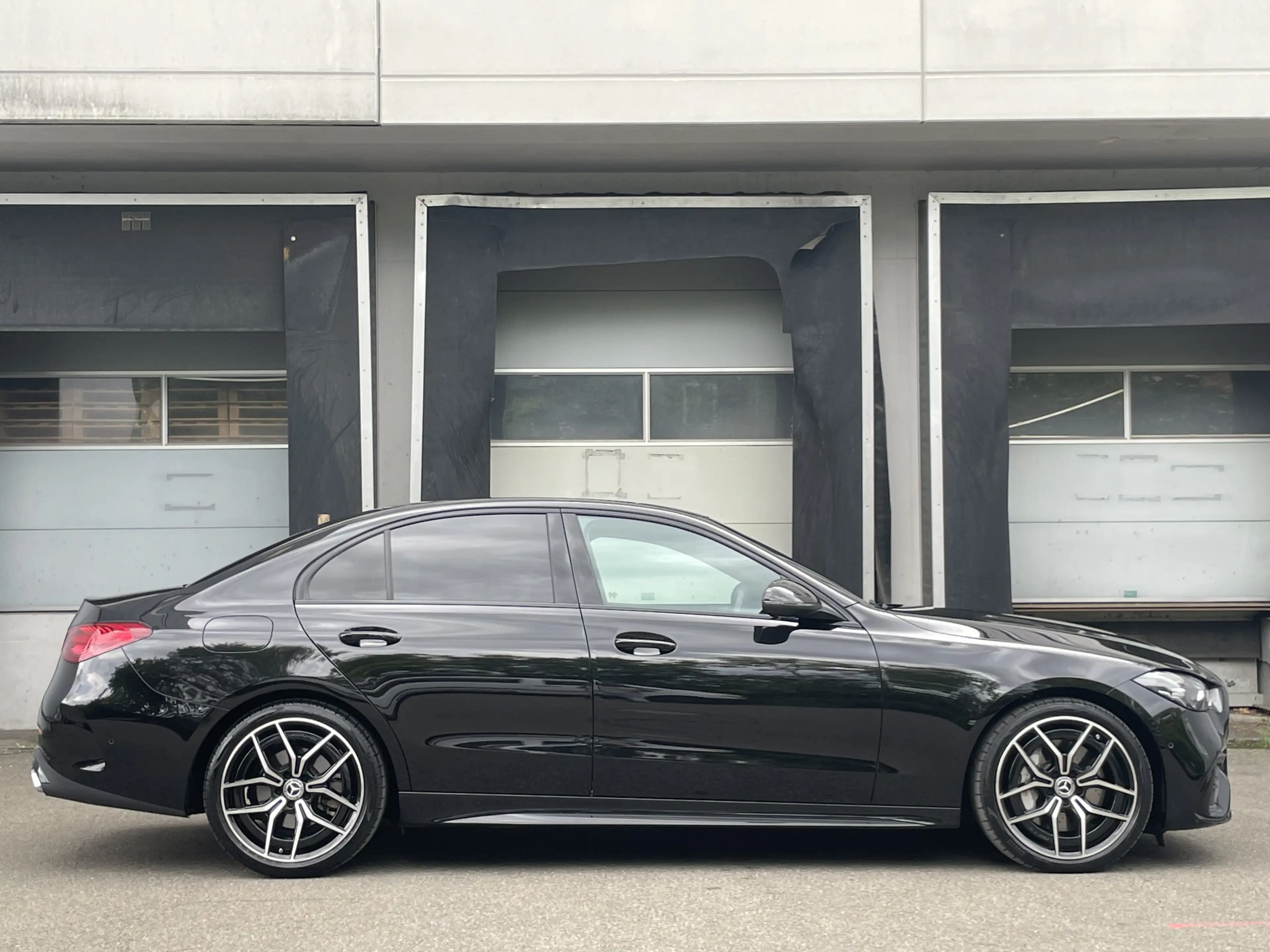 Mercedes-Benz C 180 AMG LED Night MBUX Rü-Kamera Ambiente — photo 7