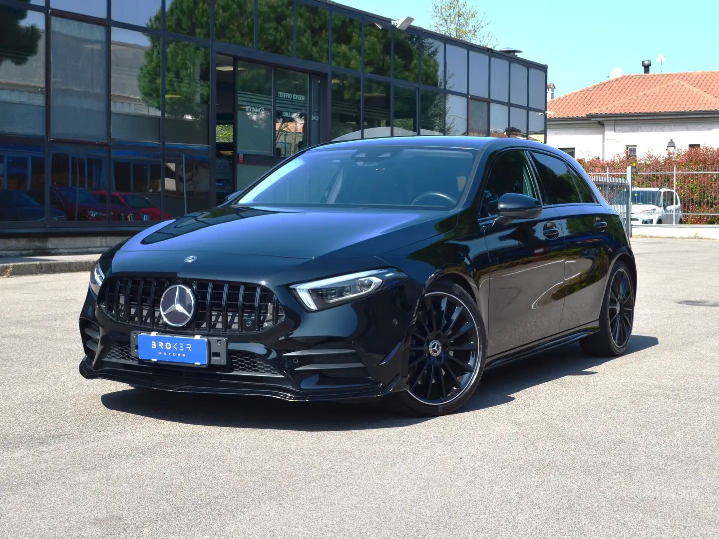 Mercedes-Benz A 250 Premium AMG Kit A35 AMG Nero - 1