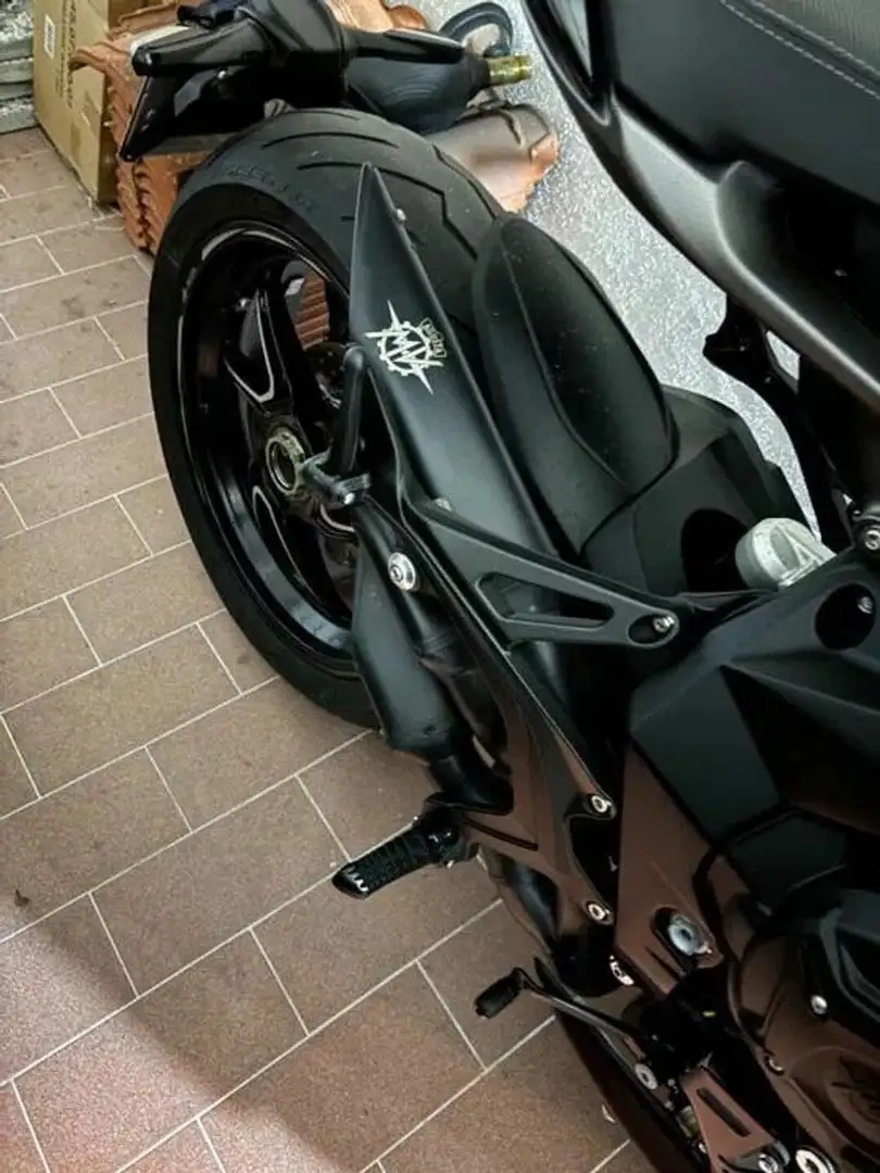 MV Agusta Brutale 800 RR Nero - 2