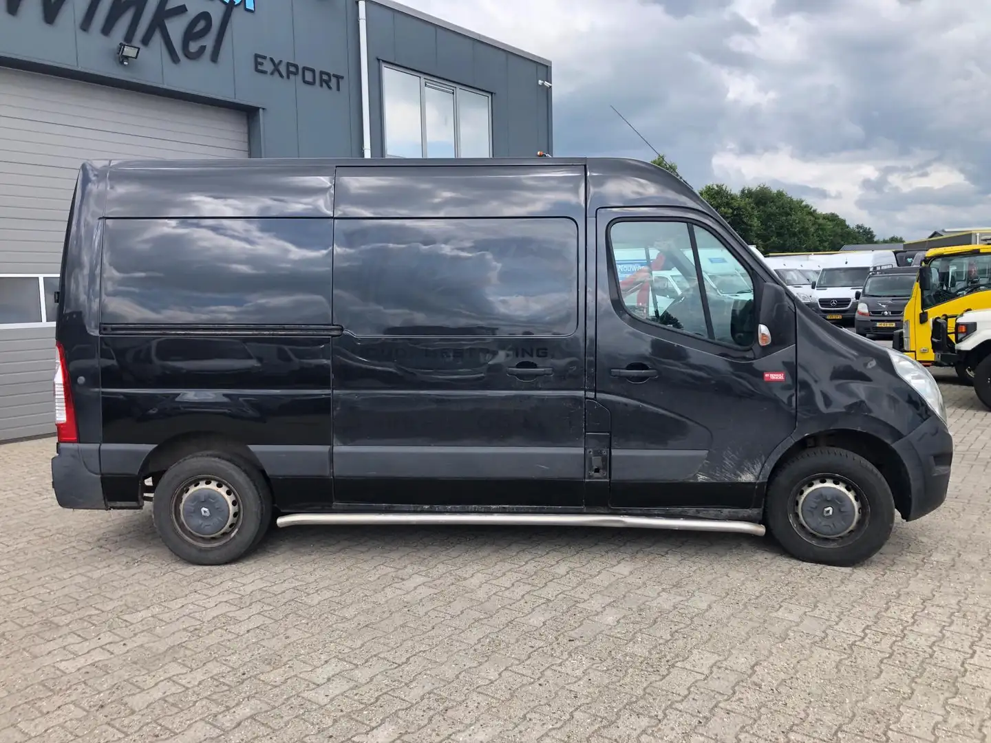 Renault Master T33 2.3 dCi L2H2 AIRCO CRUISE Negro - 2