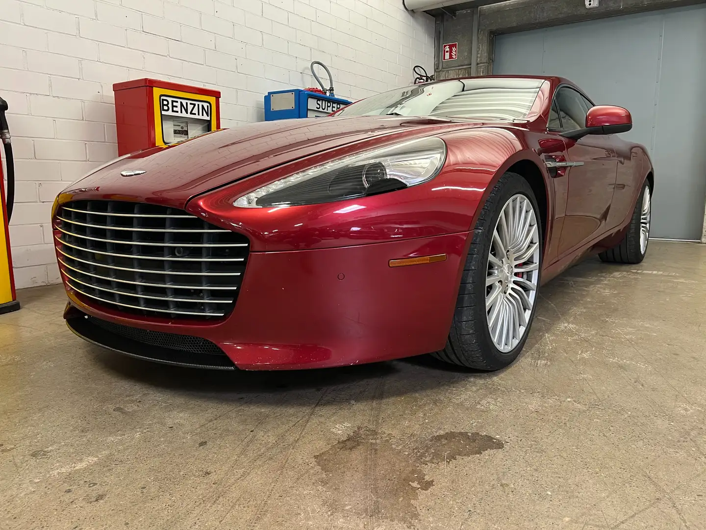 Aston Martin Rapide Rouge - 2