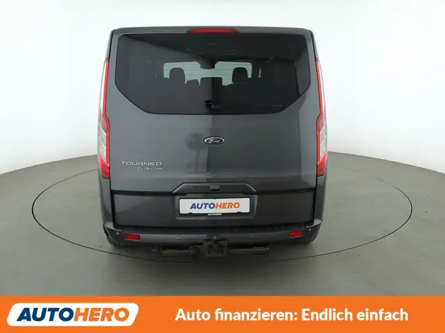 Ford Tourneo Custom view 5