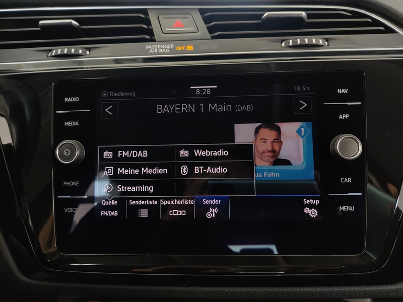 Volkswagen Touran 2.0 TDI DSG Highline, Navi, LED, AHK, ACC — photo 13