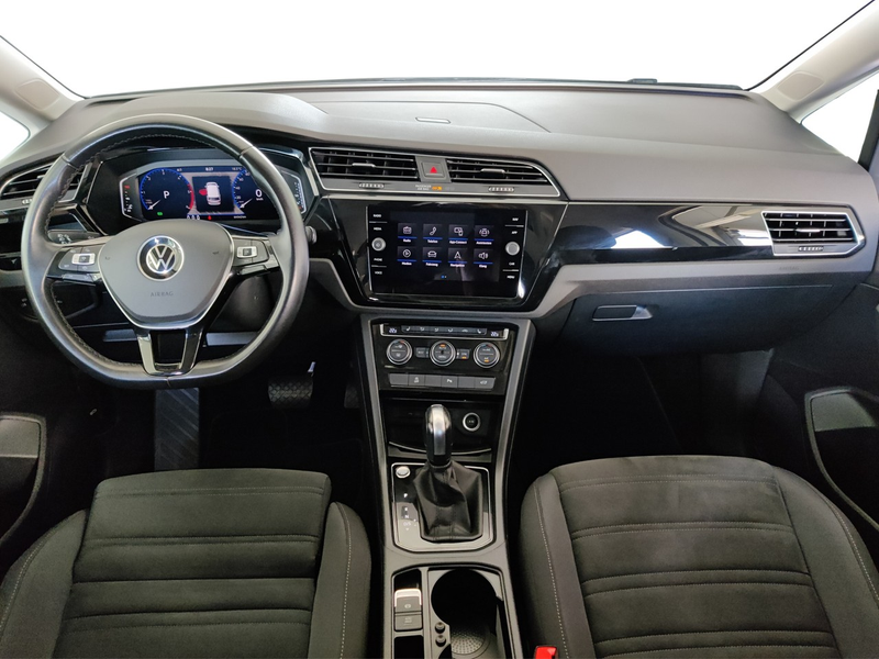Volkswagen Touran 2.0 TDI DSG Highline, Navi, LED, AHK, ACC — photo 6