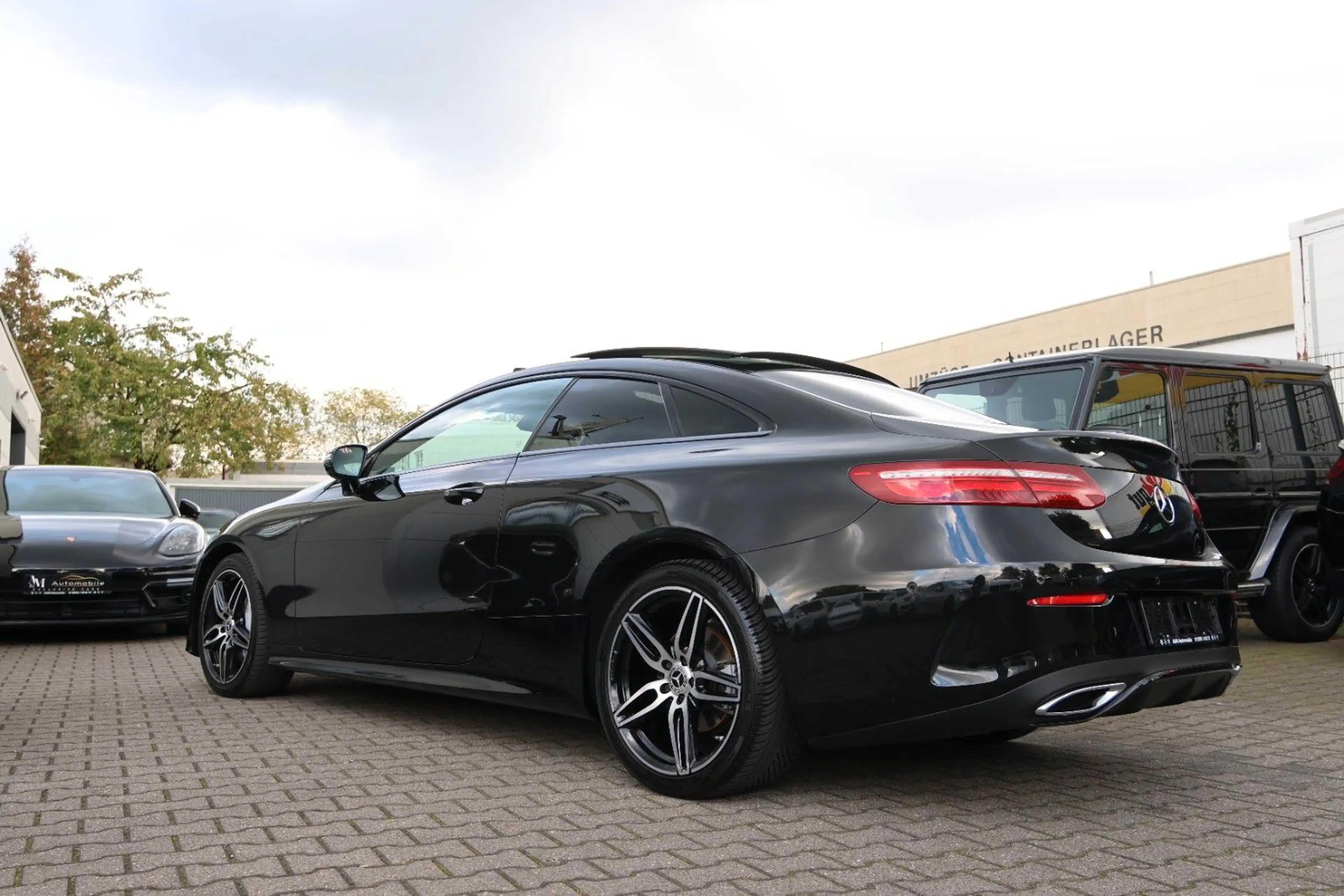 Mercedes-Benz E 220 d COUPE *AMG PAKET*PANO*LED*RKAM*LEDER* — photo 8