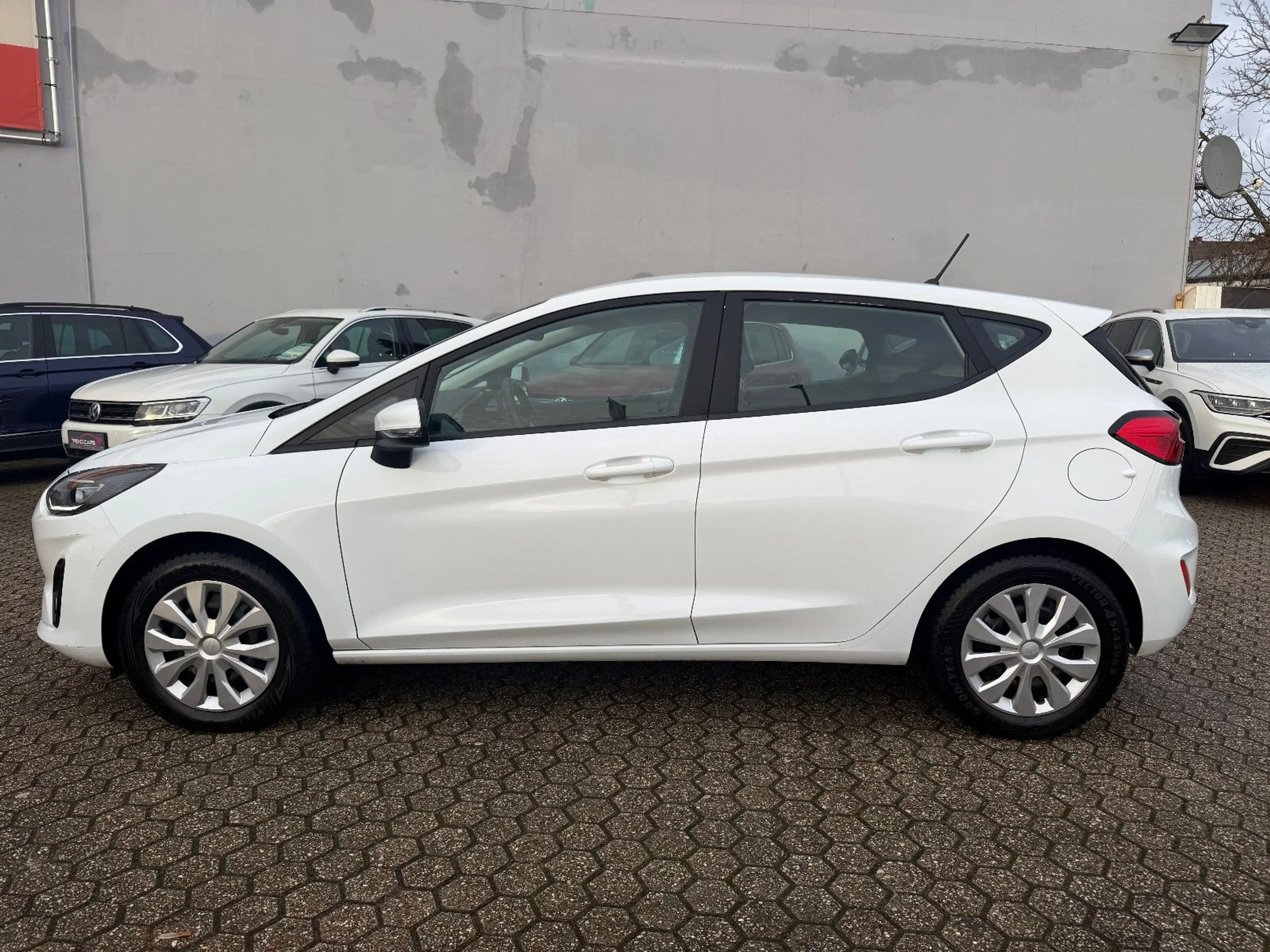 Ford Fiesta Cool & Connect — photo 2