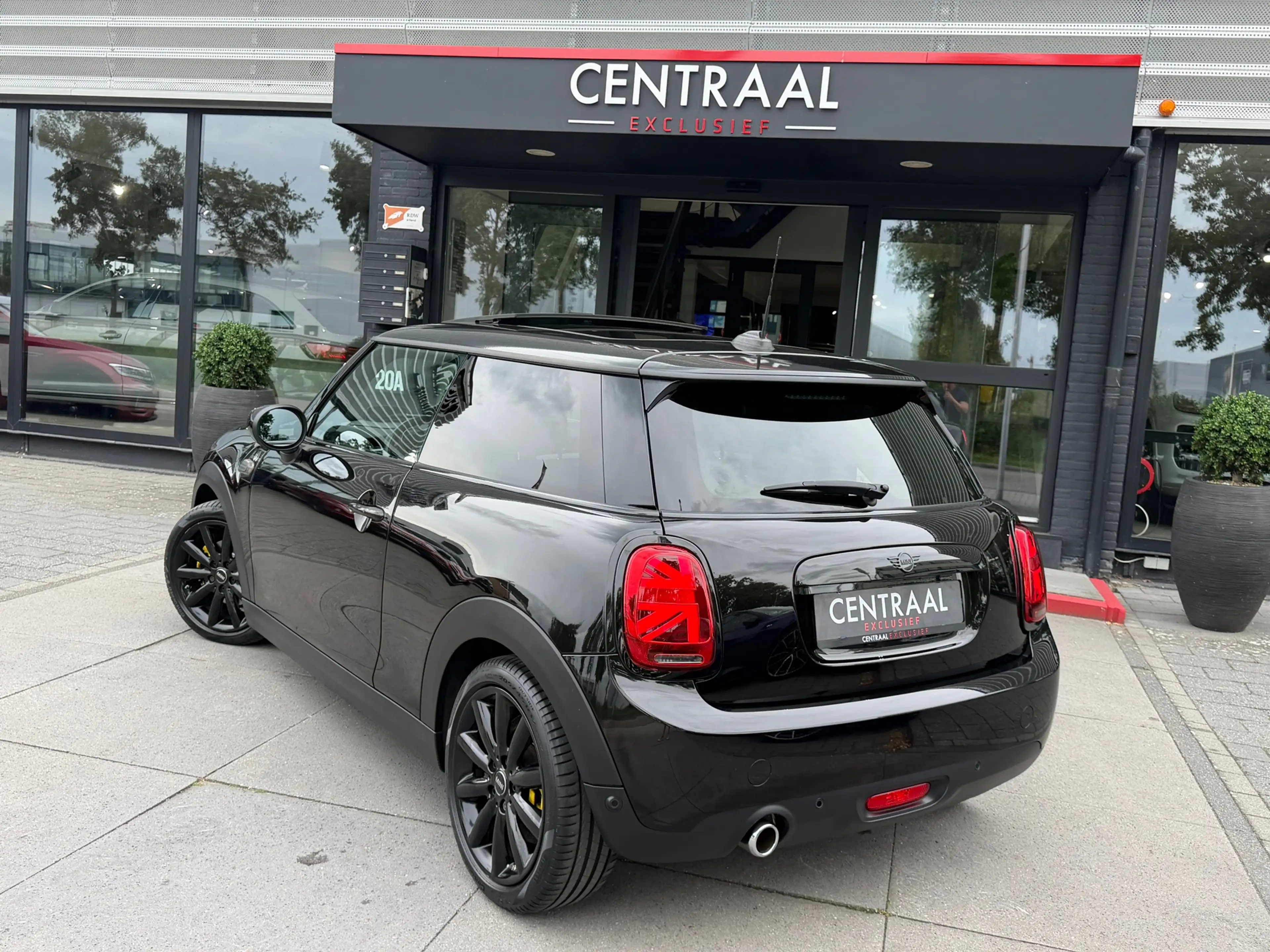 MINI Cooper 1.5 Cooper 60 Years Edition Pano|Harman&Kardon|Led — photo 4