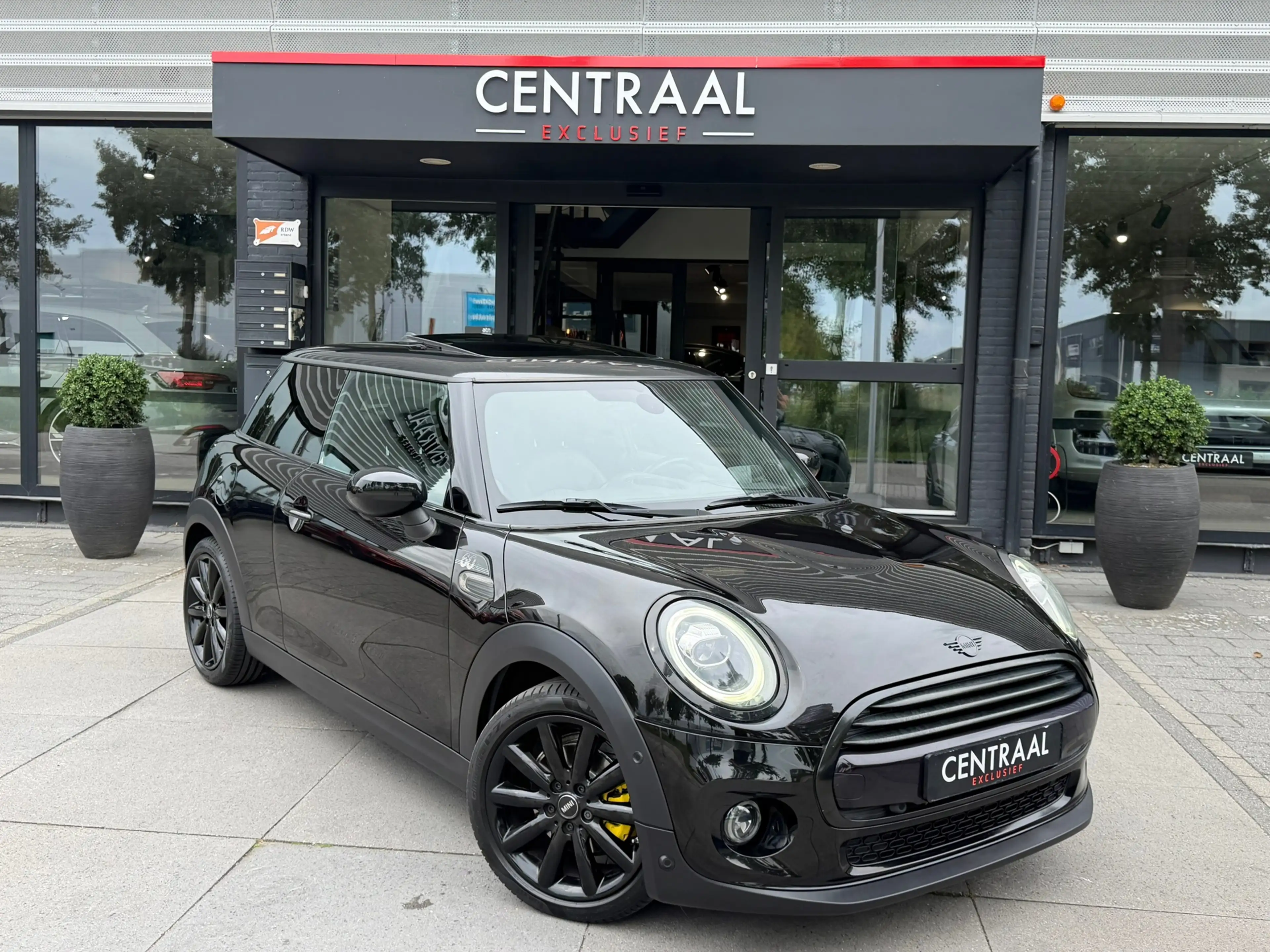 MINI Cooper 1.5 Cooper 60 Years Edition Pano|Harman&Kardon|Led — photo 3