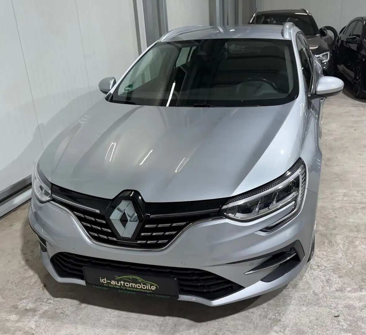 Renault Megane IV Grandtour Business Edition, Automatik Silber - 1