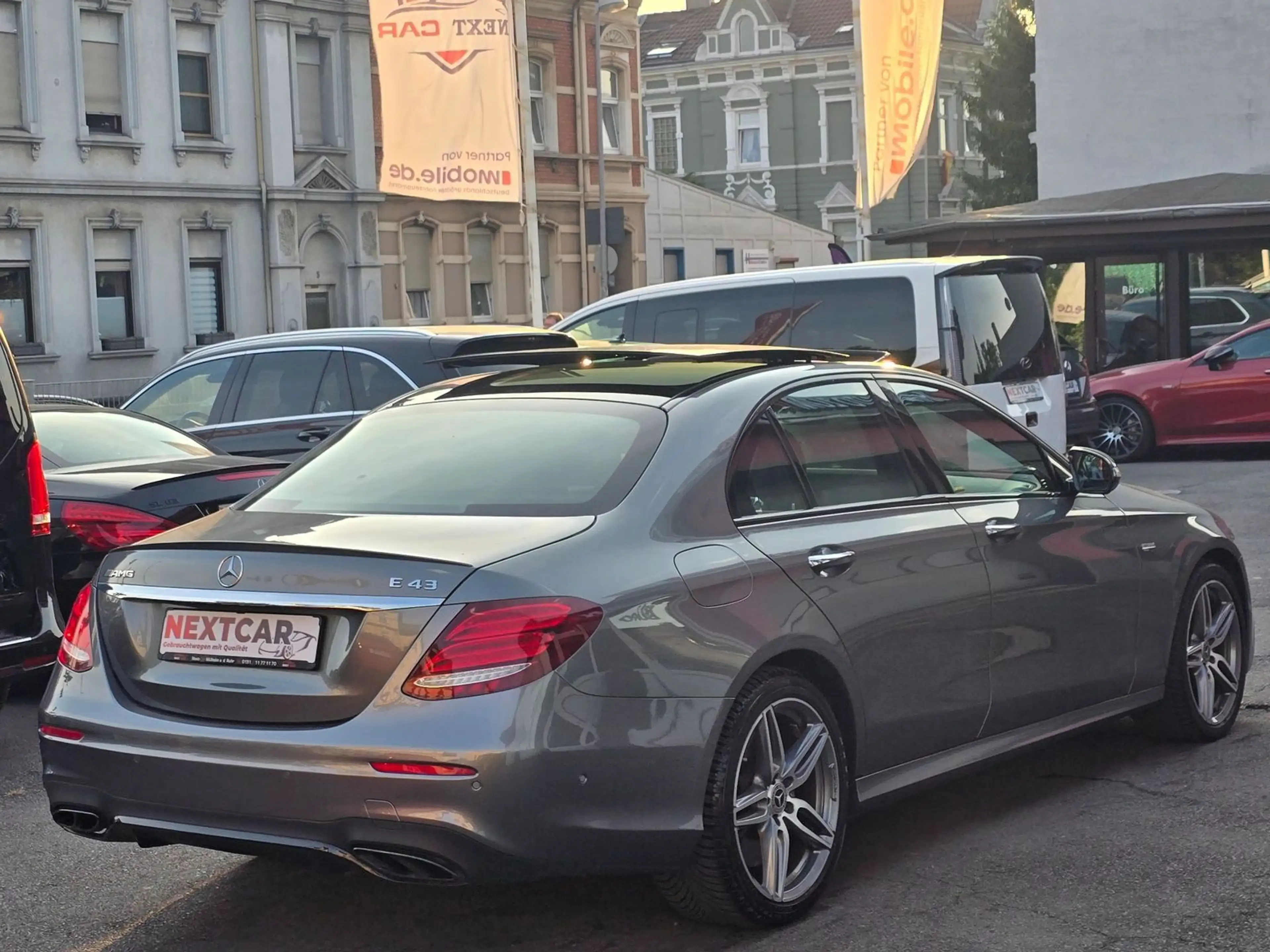 Mercedes-Benz E 43 AMG Pano|Burm|360°|AHK|Standh|Absolut VOLLL — photo 6