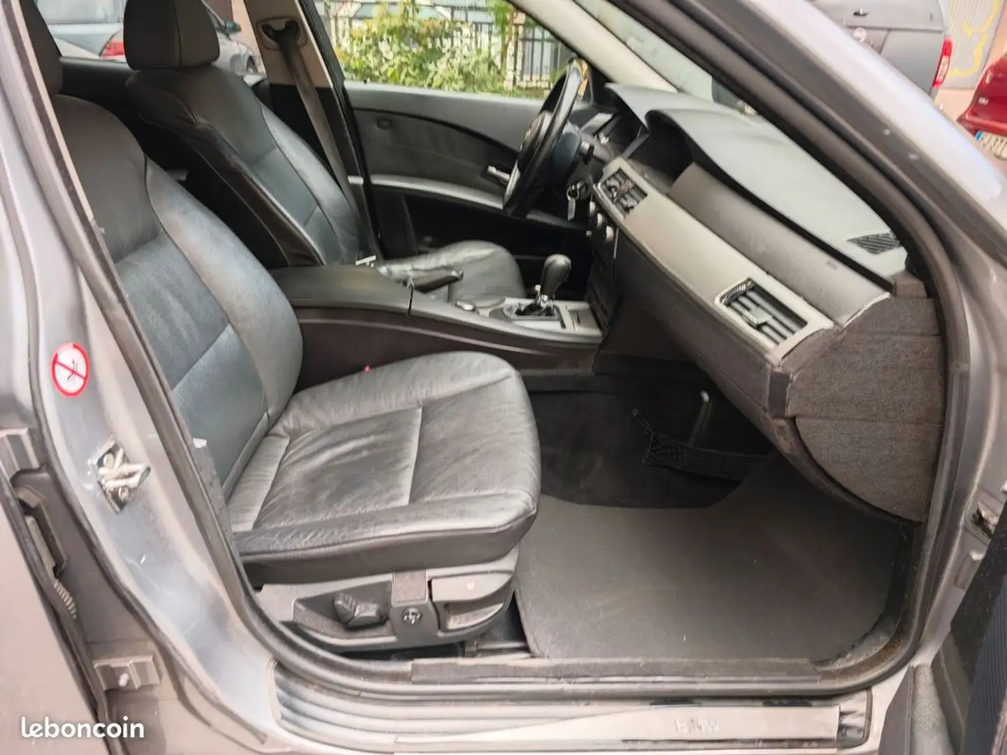 BMW 525 525dA 177ch Luxe Gris - 2