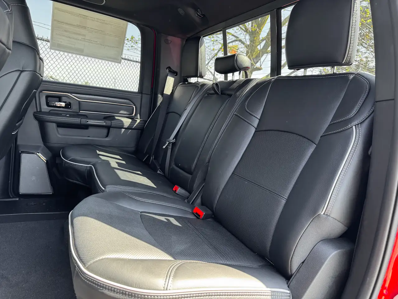 RAM 2500 снимка RAM 2500