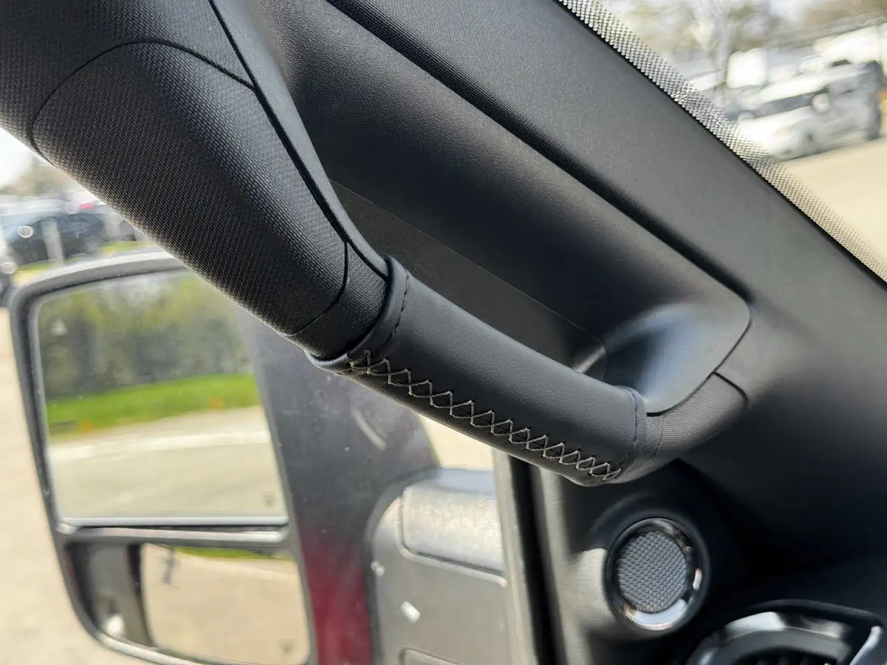 RAM 2500 снимка RAM 2500