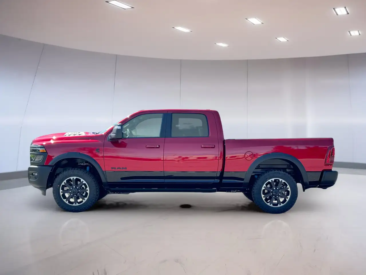 RAM 2500 снимка RAM 2500