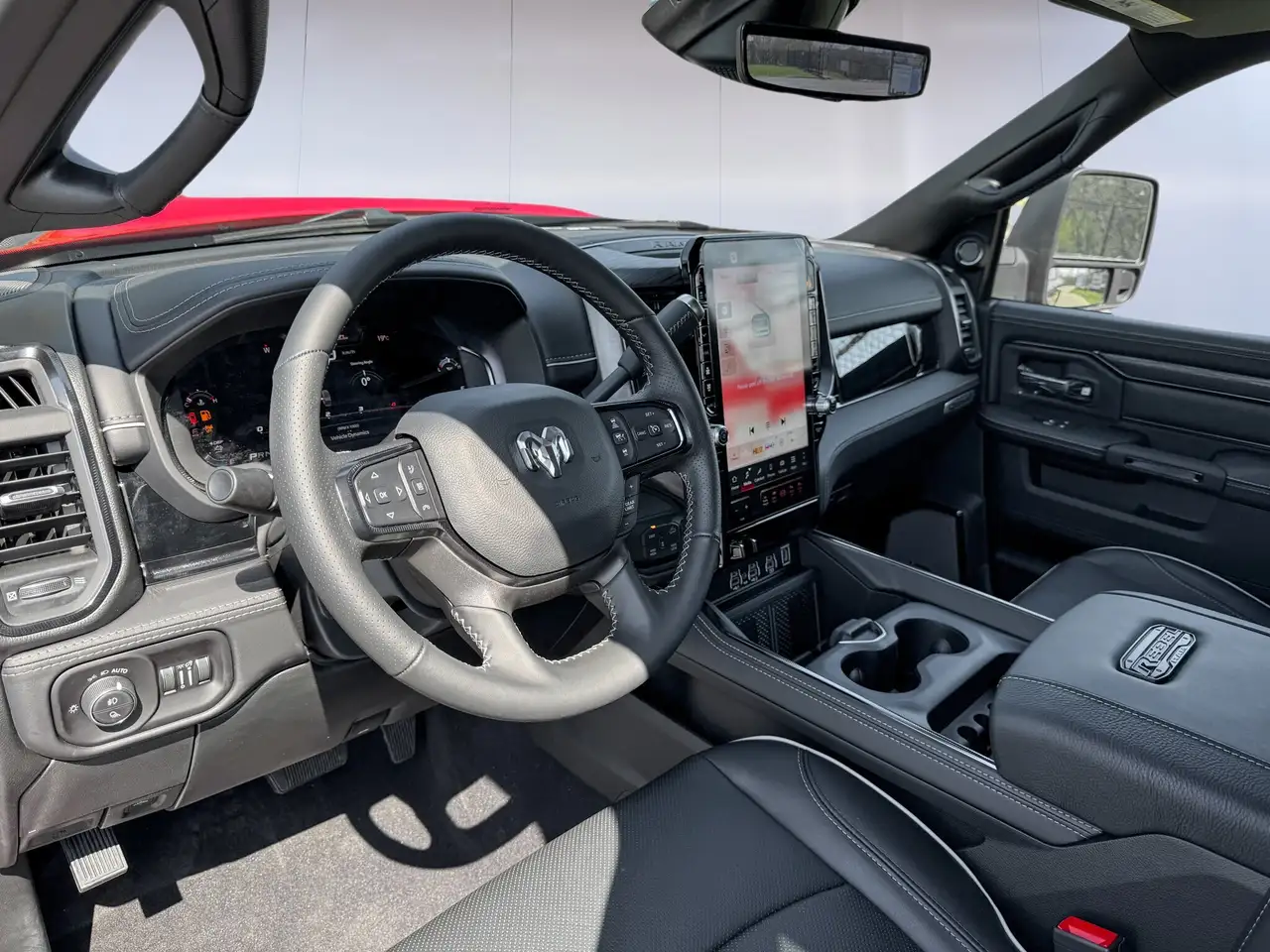RAM 2500 снимка RAM 2500