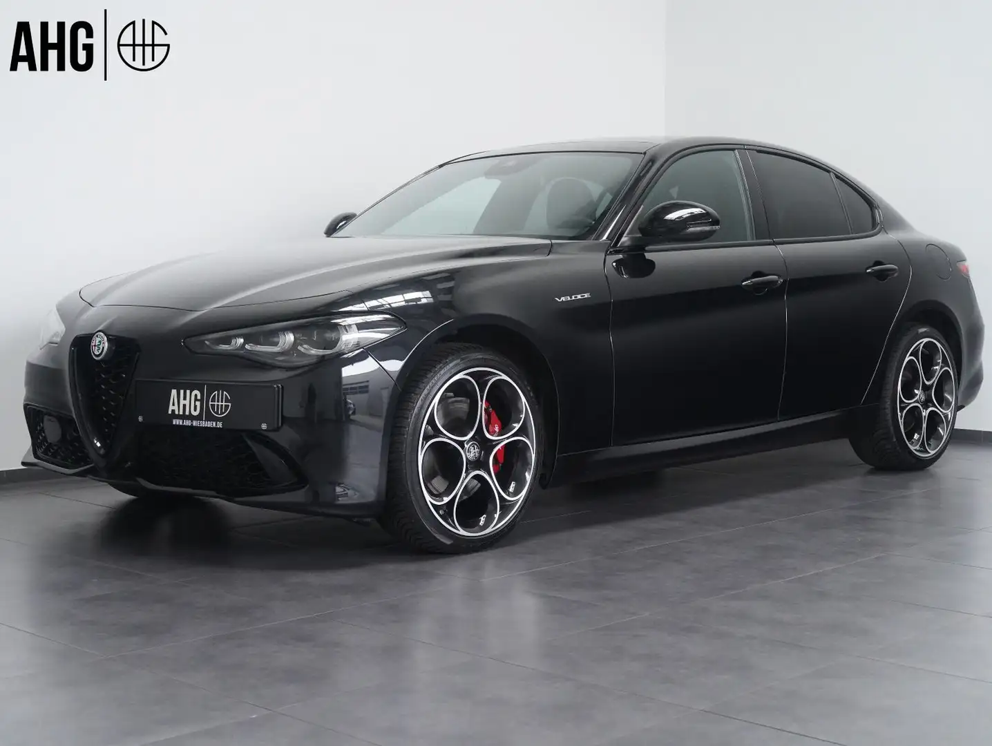 Alfa Romeo Giulia 2.0 Turbo 16V Veloce Q4 LED/ACC/PANORAMA Zwart - 1