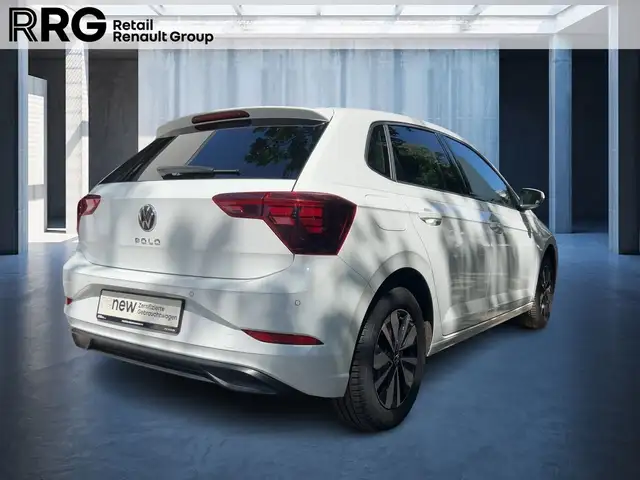 Volkswagen Polo view 5