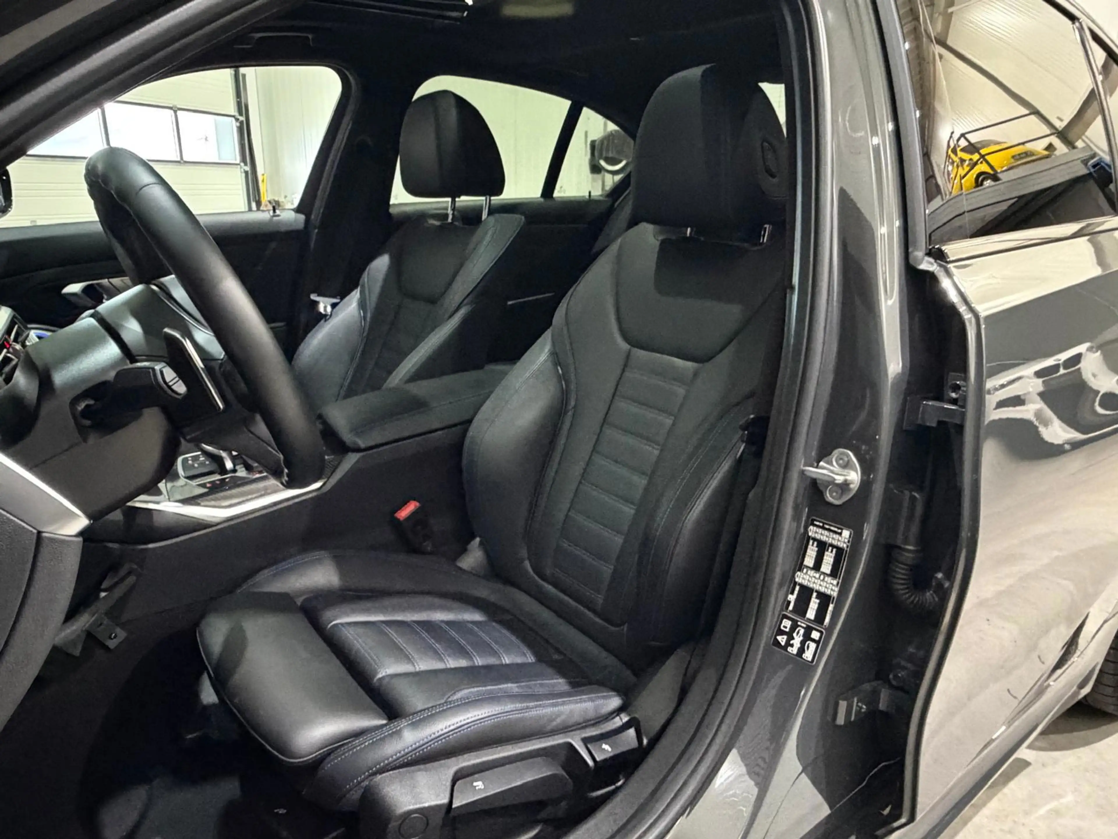 BMW 340 3-serie M340i xDrive High Executive / Pano / H&K A — photo 7