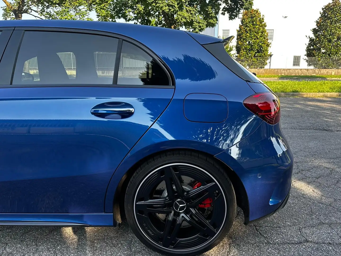 Mercedes-Benz A 35 AMG Line Premium 4matic auto, doppio treno di gomme Blu/Azzurro - 2
