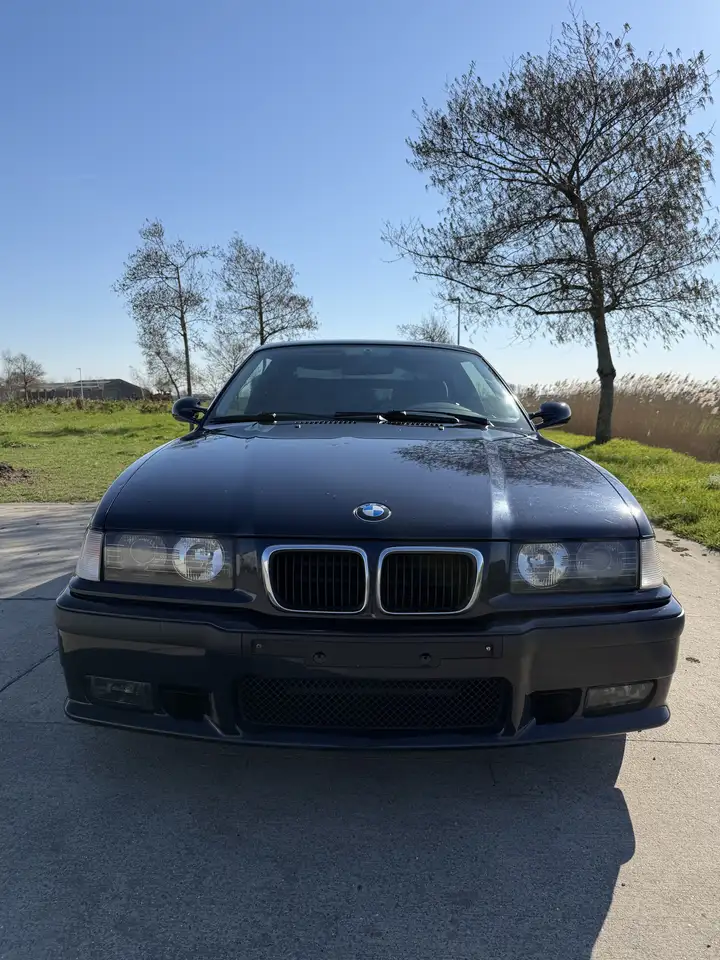 BMW 318is Sport Edition, foto 3