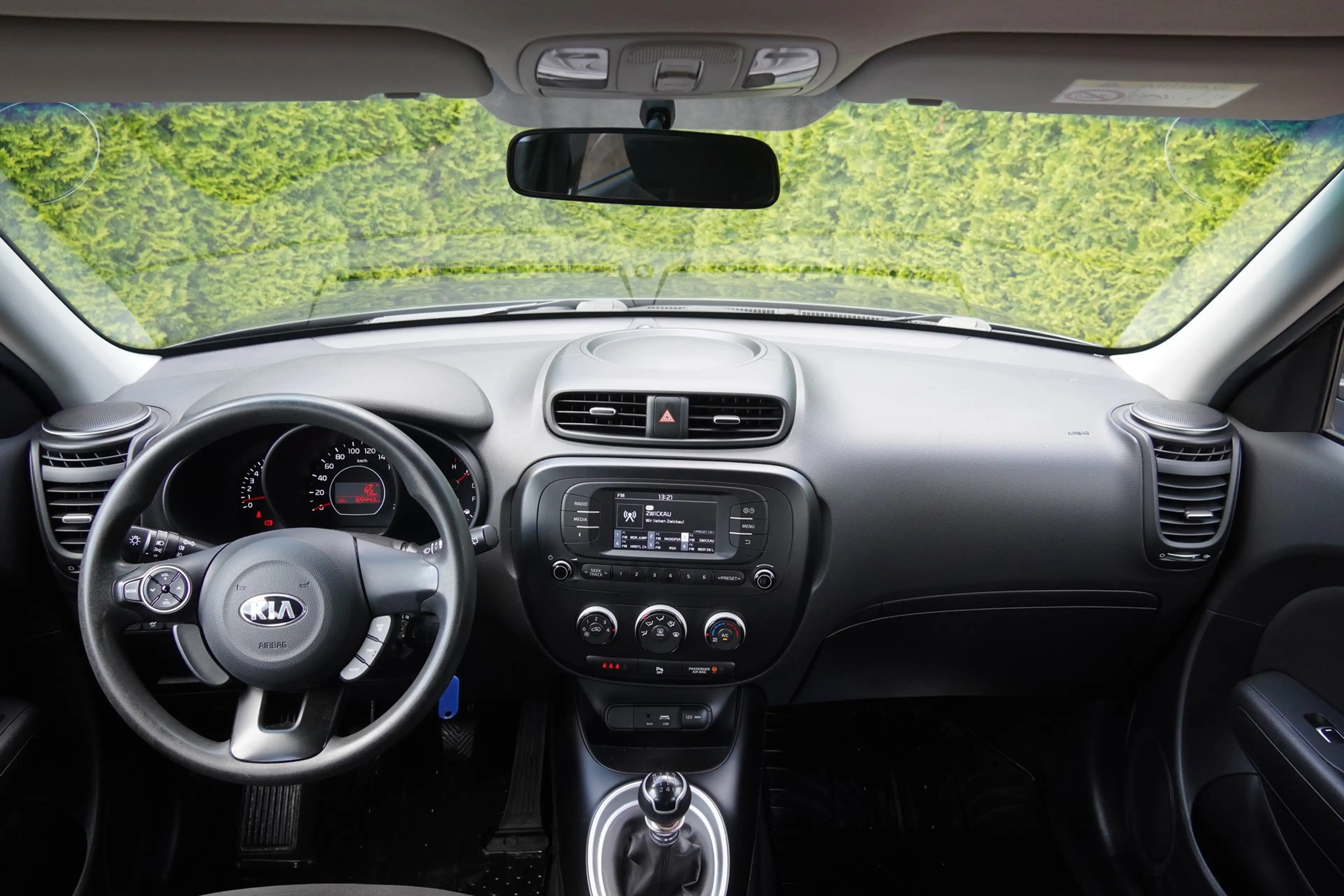 Kia Soul 1.6 Edition 7 PDC Klima USB AUX — photo 8
