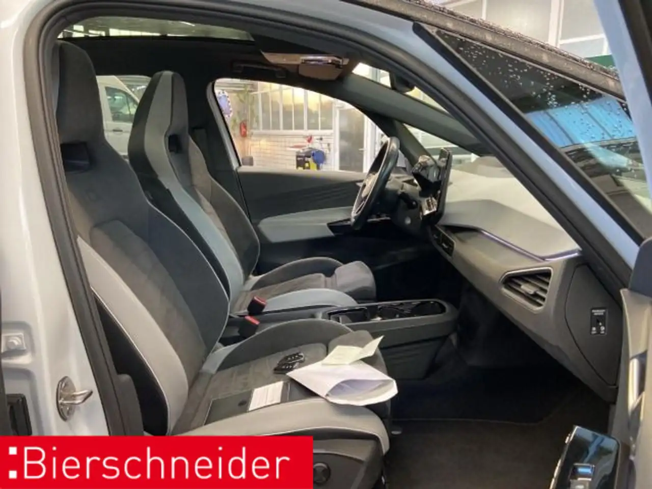 Volkswagen ID.3 Pro Perf AHK PANO MATRIX 20 5
