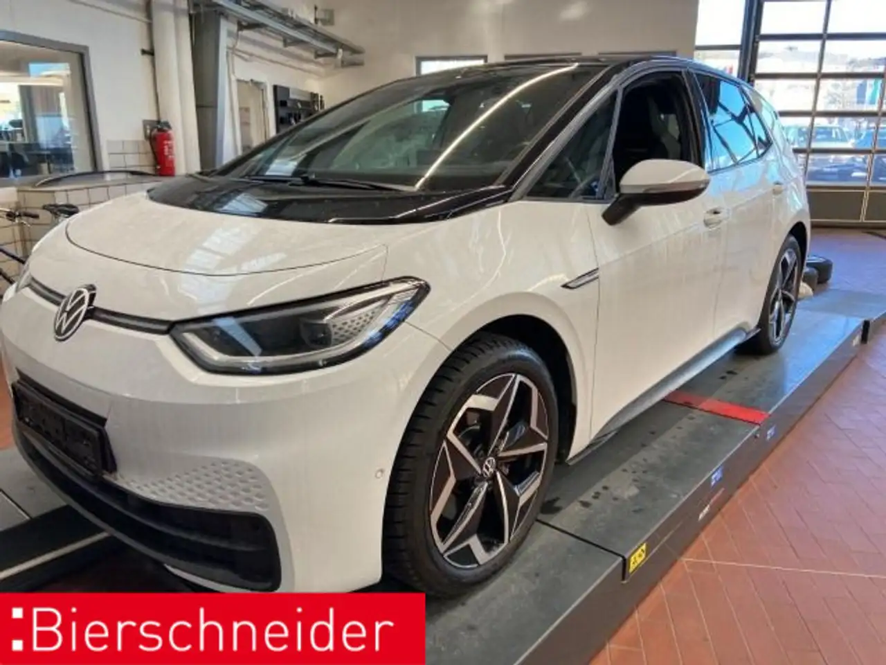 Volkswagen ID.3 Pro Perf AHK PANO MATRIX 20 2