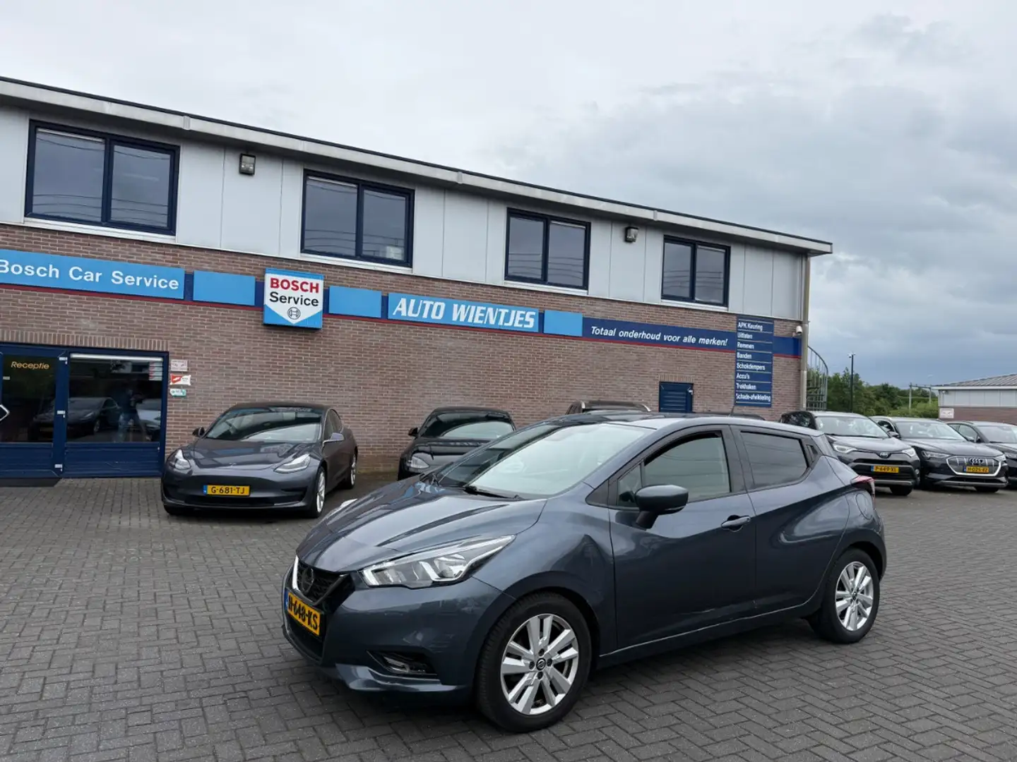 Nissan Micra 1.0 IG-T Automaat | N-Connecta 5-Drs | Airco | Nav Grau - 2