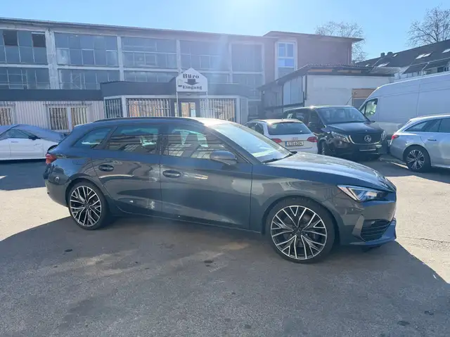 CUPRA Leon Sportstourer VZ 2.0 Automatik Kamera CarPlay 1.Han