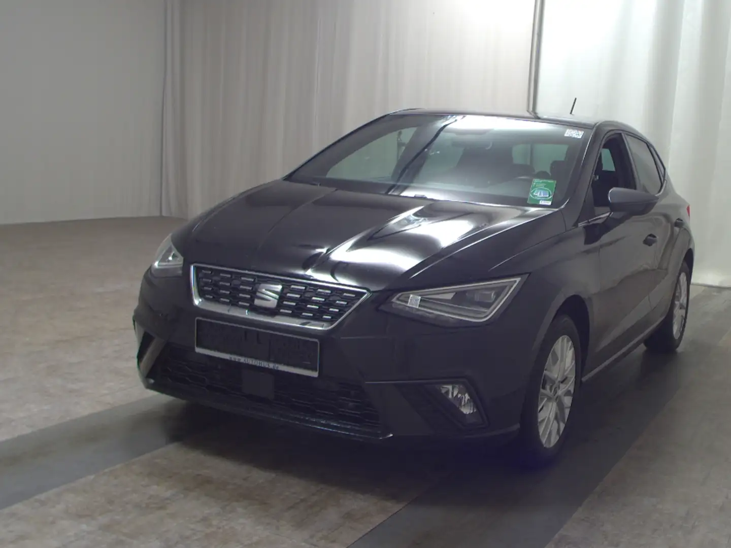 SEAT Ibiza 1.0 TSI Xcellence Navi LED Pano vc RFK Schwarz - 2
