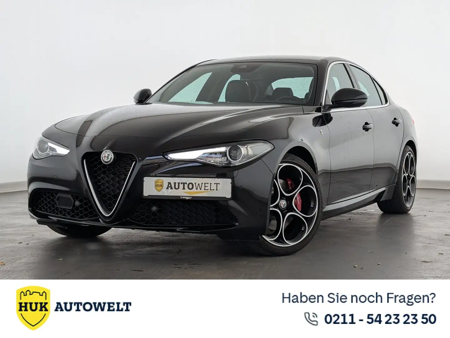 Alfa Romeo Giulia Giulia 2.0 Turbo 16V LEDER+XENON+NAVI+RFK+SHZ+ Чёрный - 1