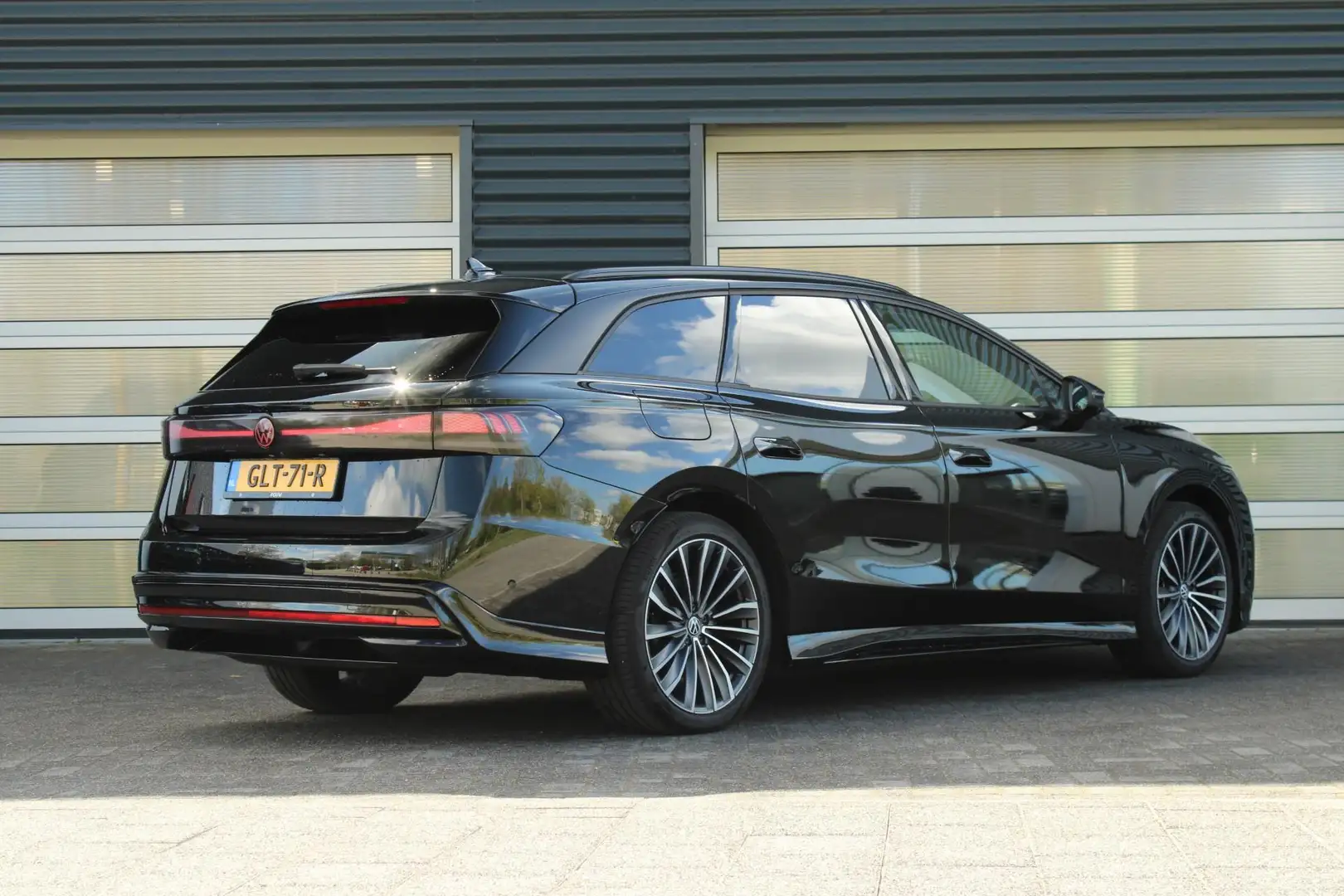 Volkswagen ID.7 Tourer 286pk Pro Business 77 kWh | Interieur Pakke Negru - 2