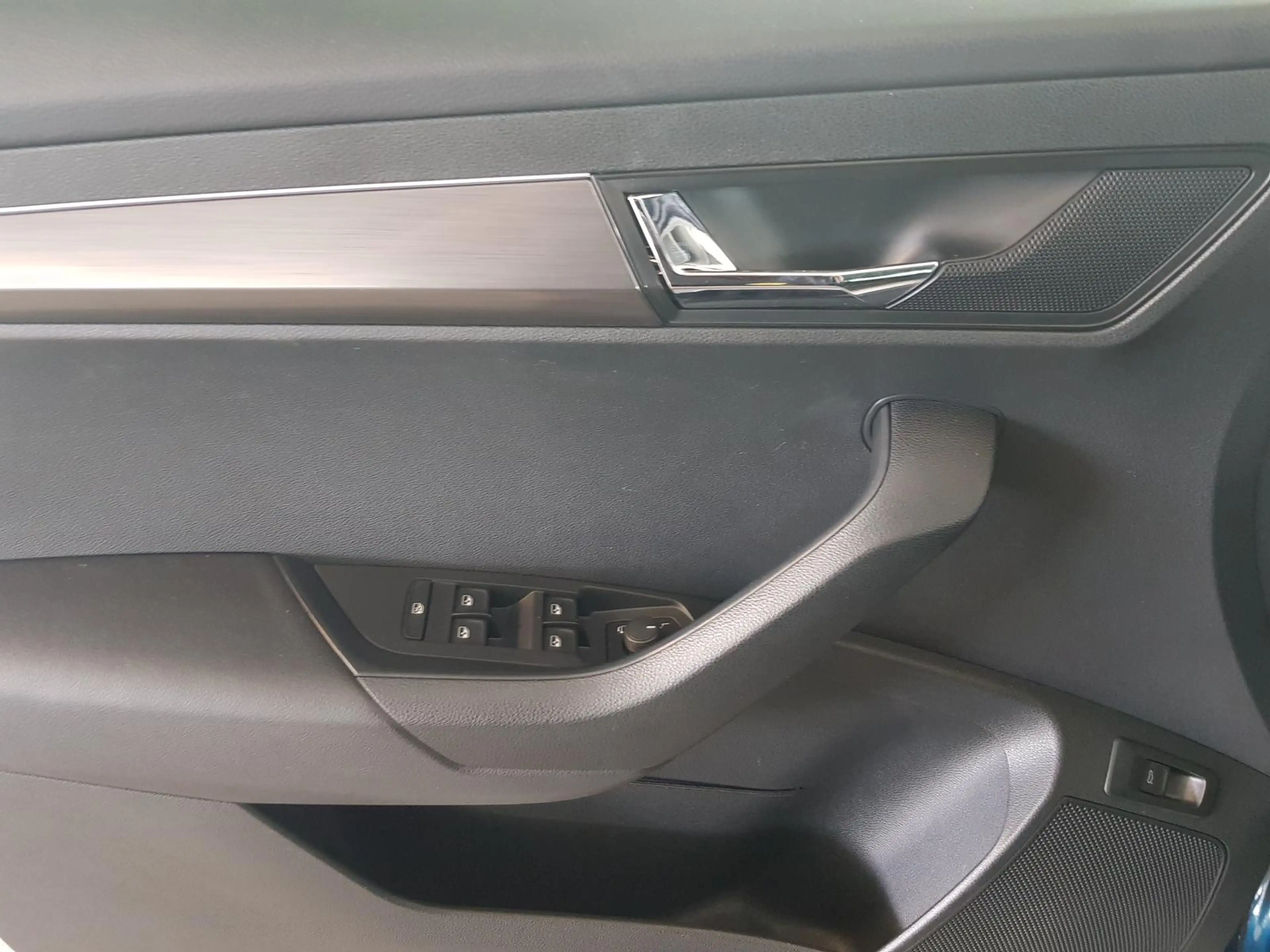 Skoda Karoq TSI SOLEIL Navi Kamera ACC PDC LED — photo 5