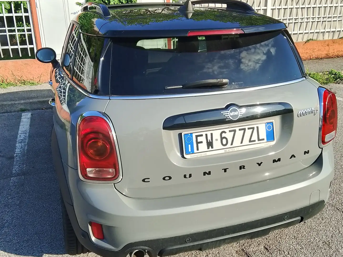 MINI Cooper D Countryman Mini Countryman F60 2017 2.0 all4 auto my18 Grijs - 2