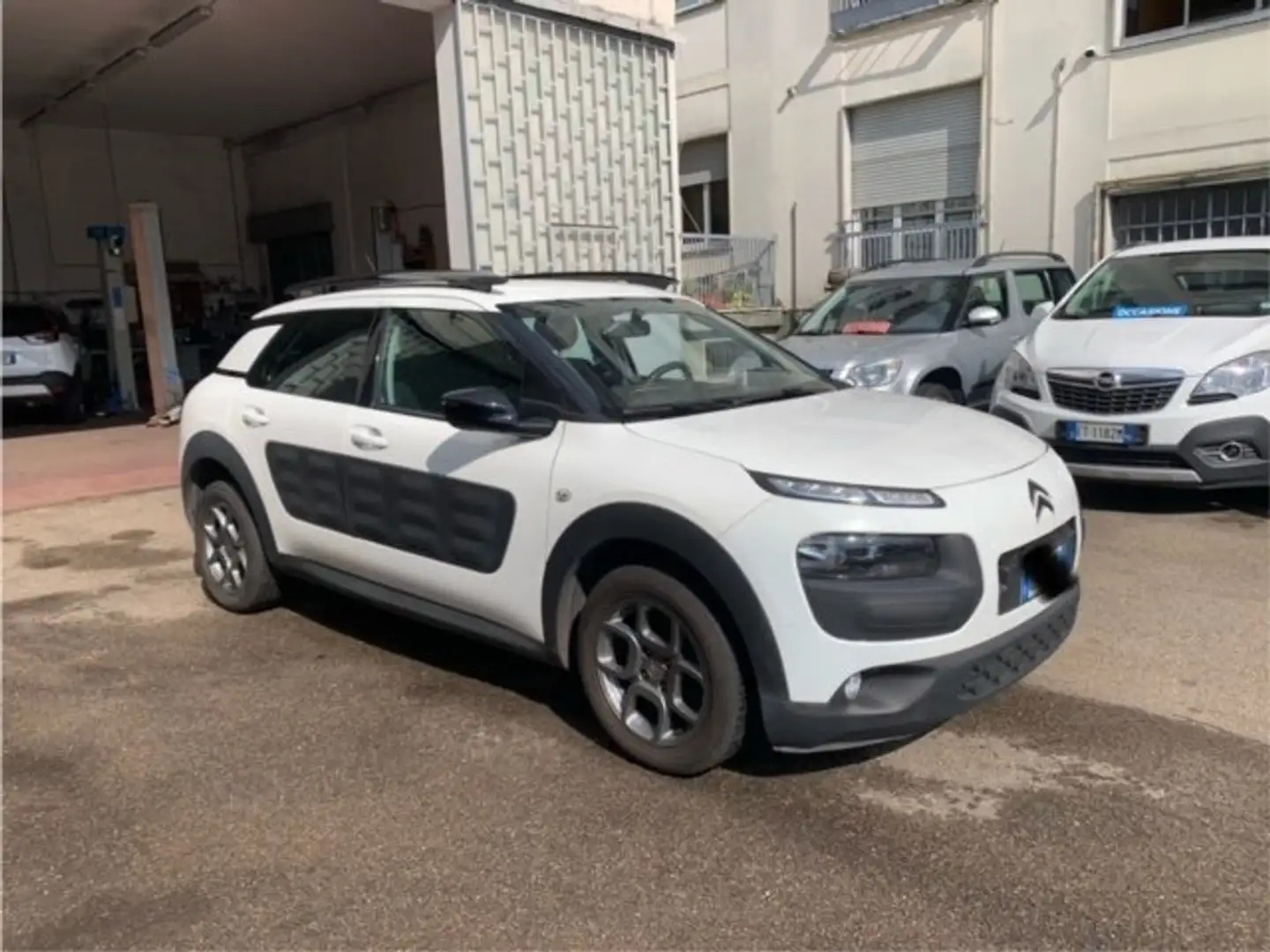 Citroen C4 C4 Cactus 1.2 puretech 82 CV NEOPATENTATI Bianco - 2
