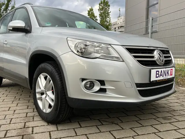 Volkswagen Tiguan view 8