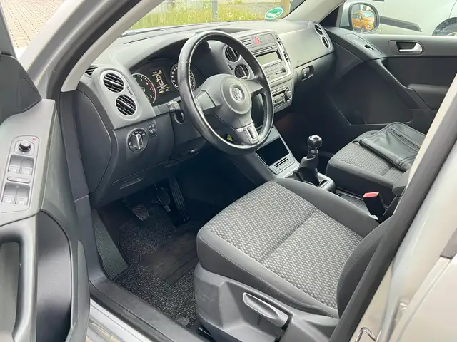 Volkswagen Tiguan view 11