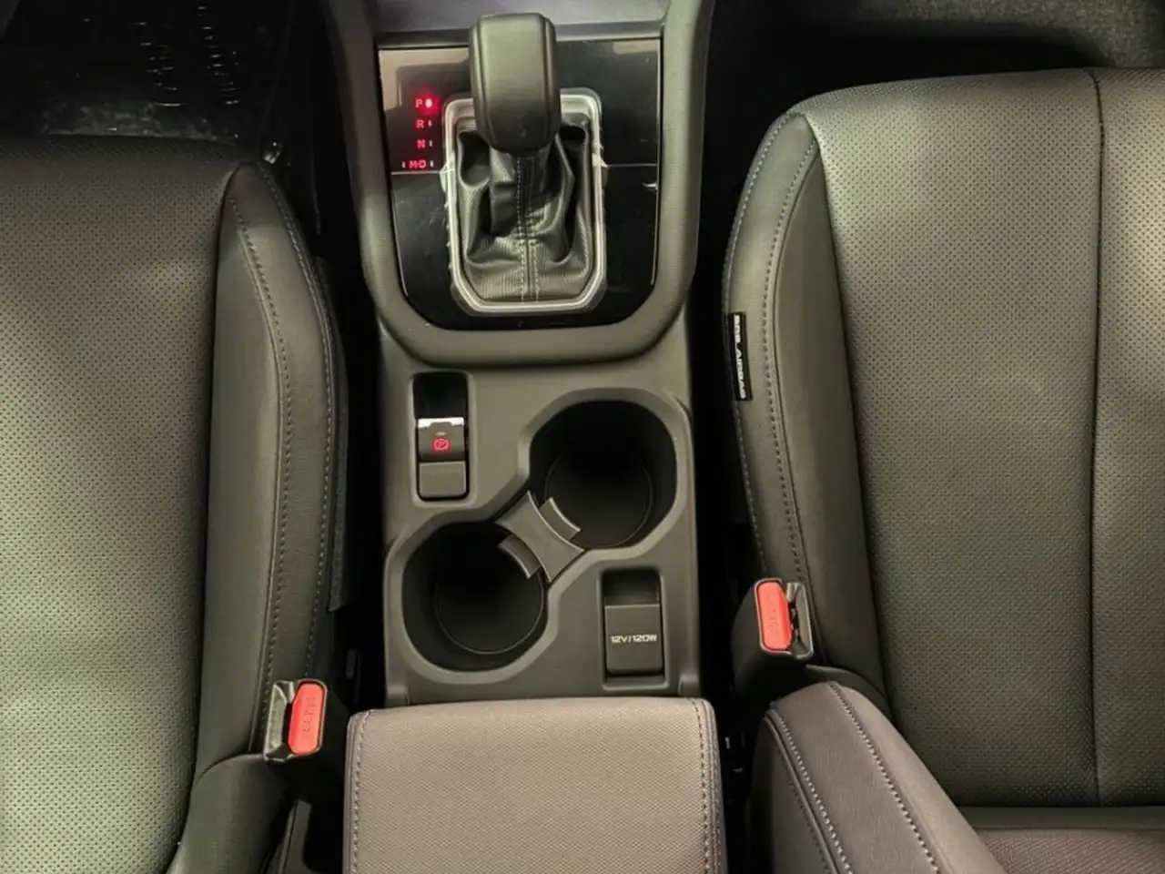 Subaru Forester снимка Subaru Forester