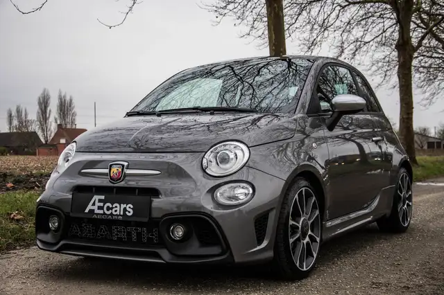 Abarth 595 view 5