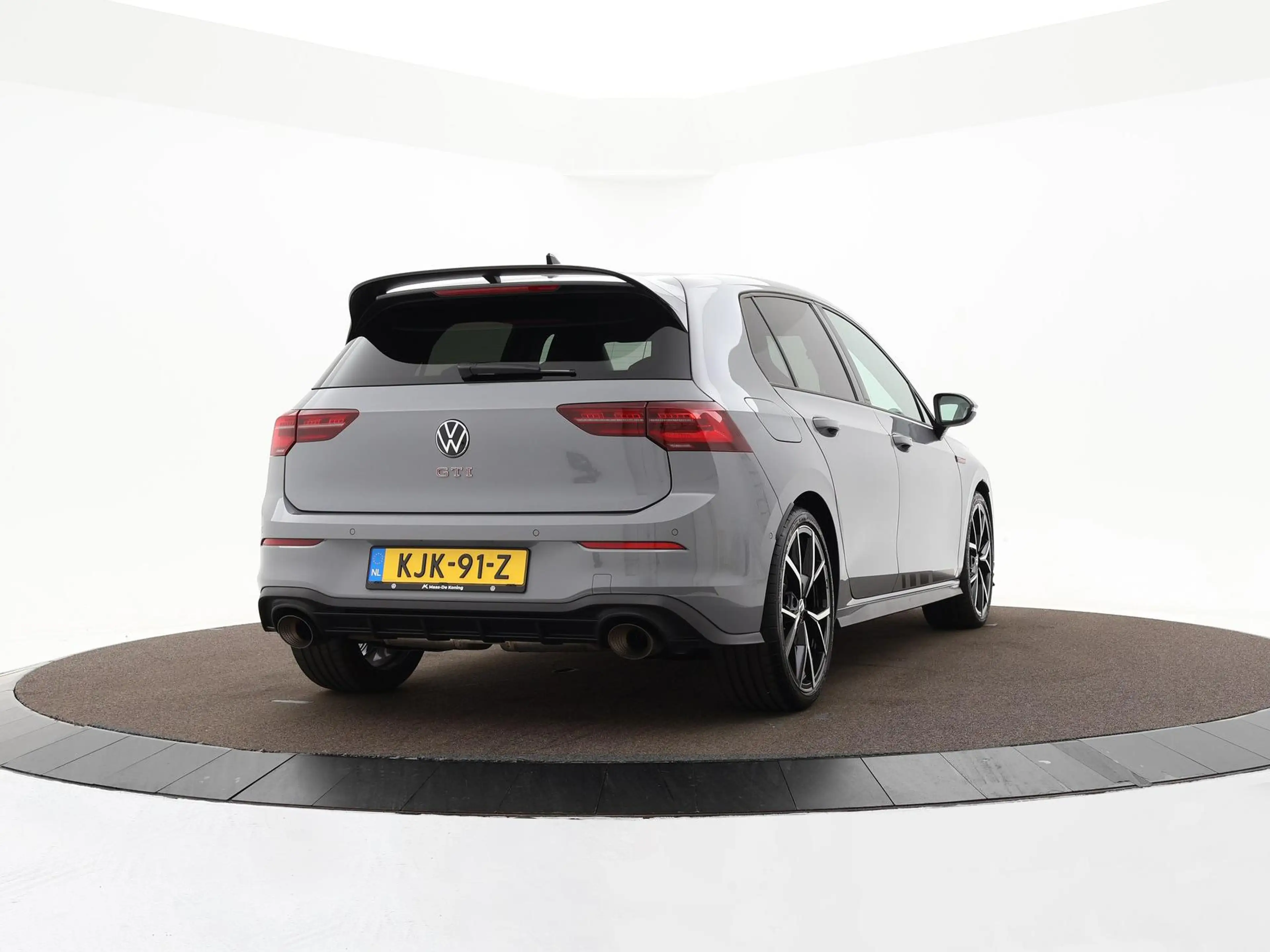 Volkswagen Golf GTI 2.0 TSI 300pk DSG Clubsport · Akrapovic · Camera · — photo 2